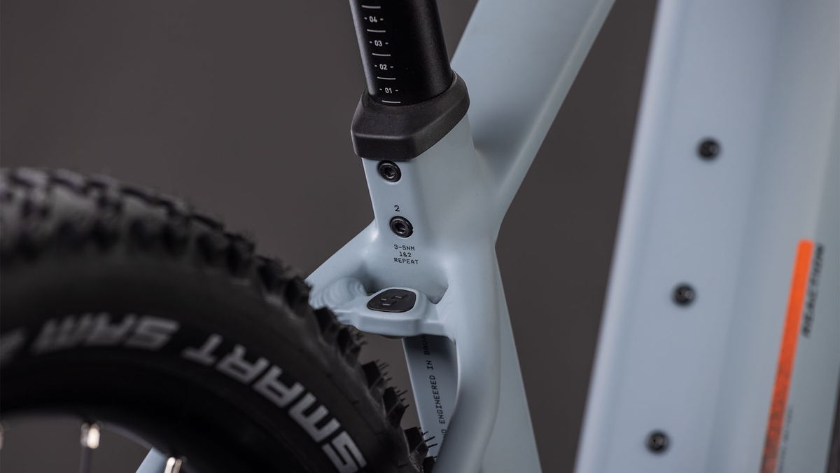 Cube Reaction Hybrid Race 800 vulcan´n´orange (2026)