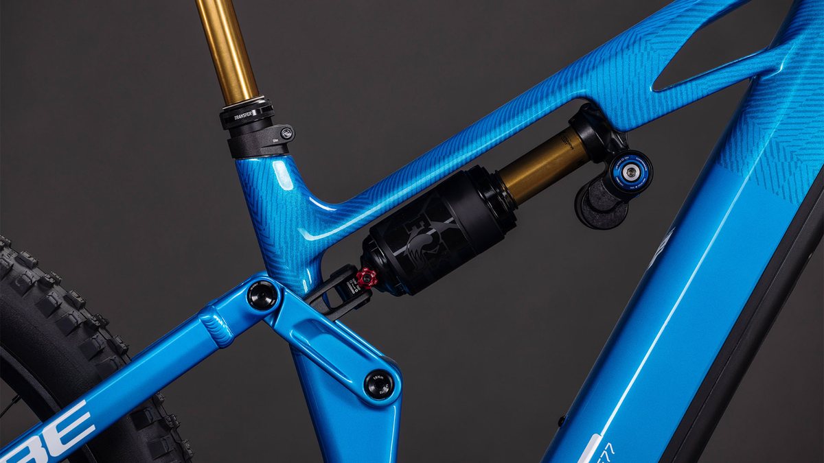 Cube Stereo Hybrid ONE77 HPC AT 800  actionteam (2026)
